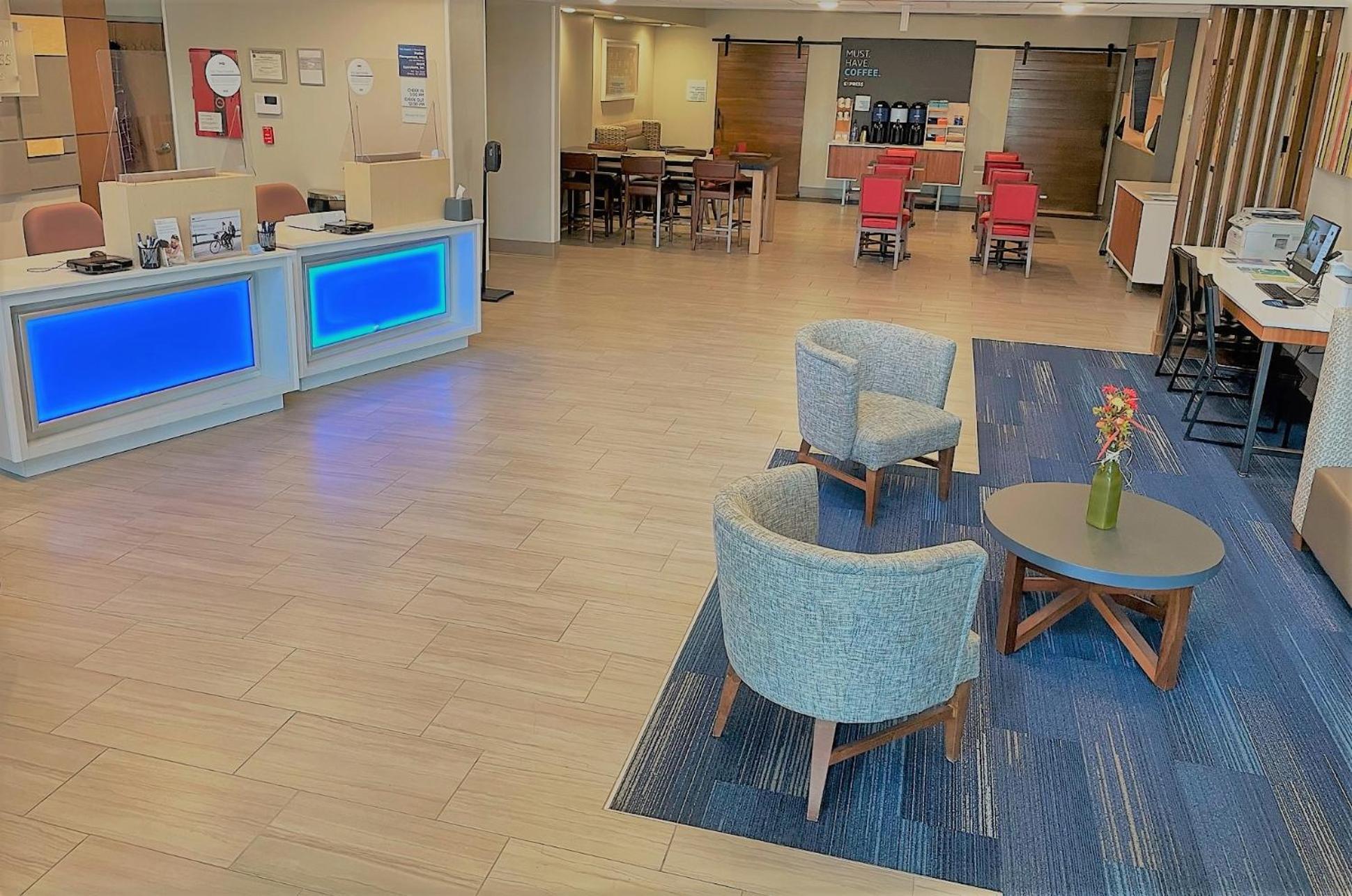 Holiday Inn Express Hotel & Suites Lincoln South By Ihg Экстерьер фото