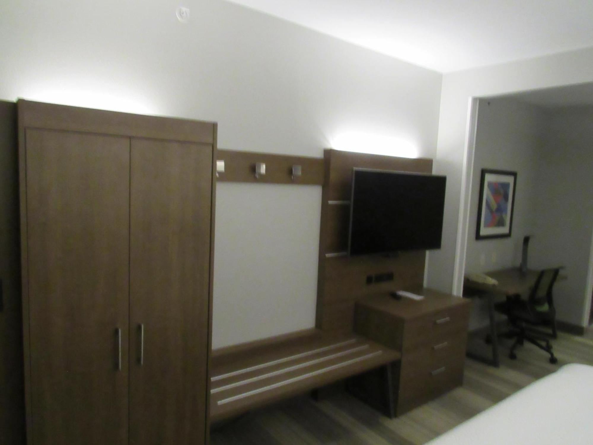 Holiday Inn Express Hotel & Suites Lincoln South By Ihg Экстерьер фото