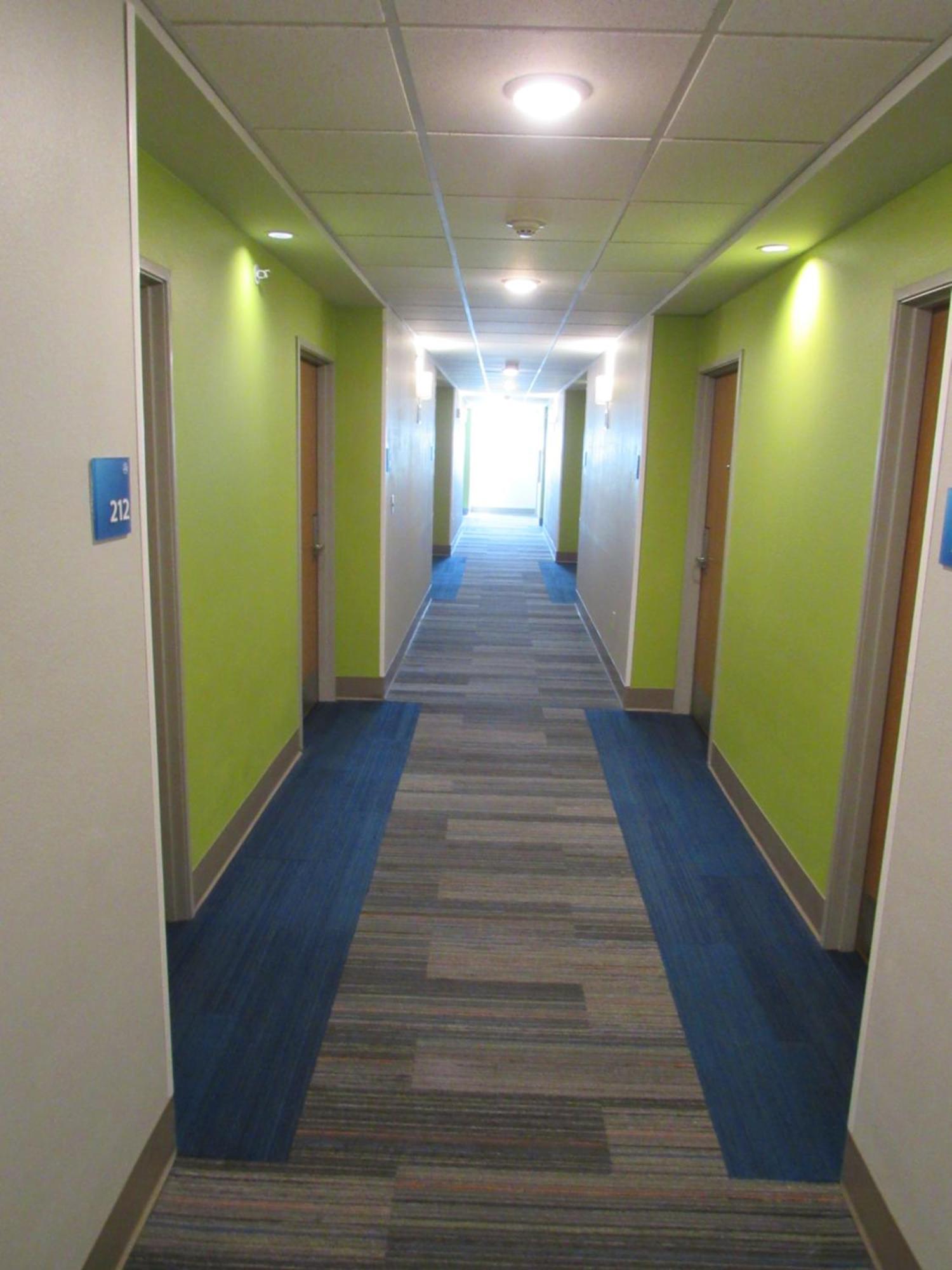 Holiday Inn Express Hotel & Suites Lincoln South By Ihg Экстерьер фото
