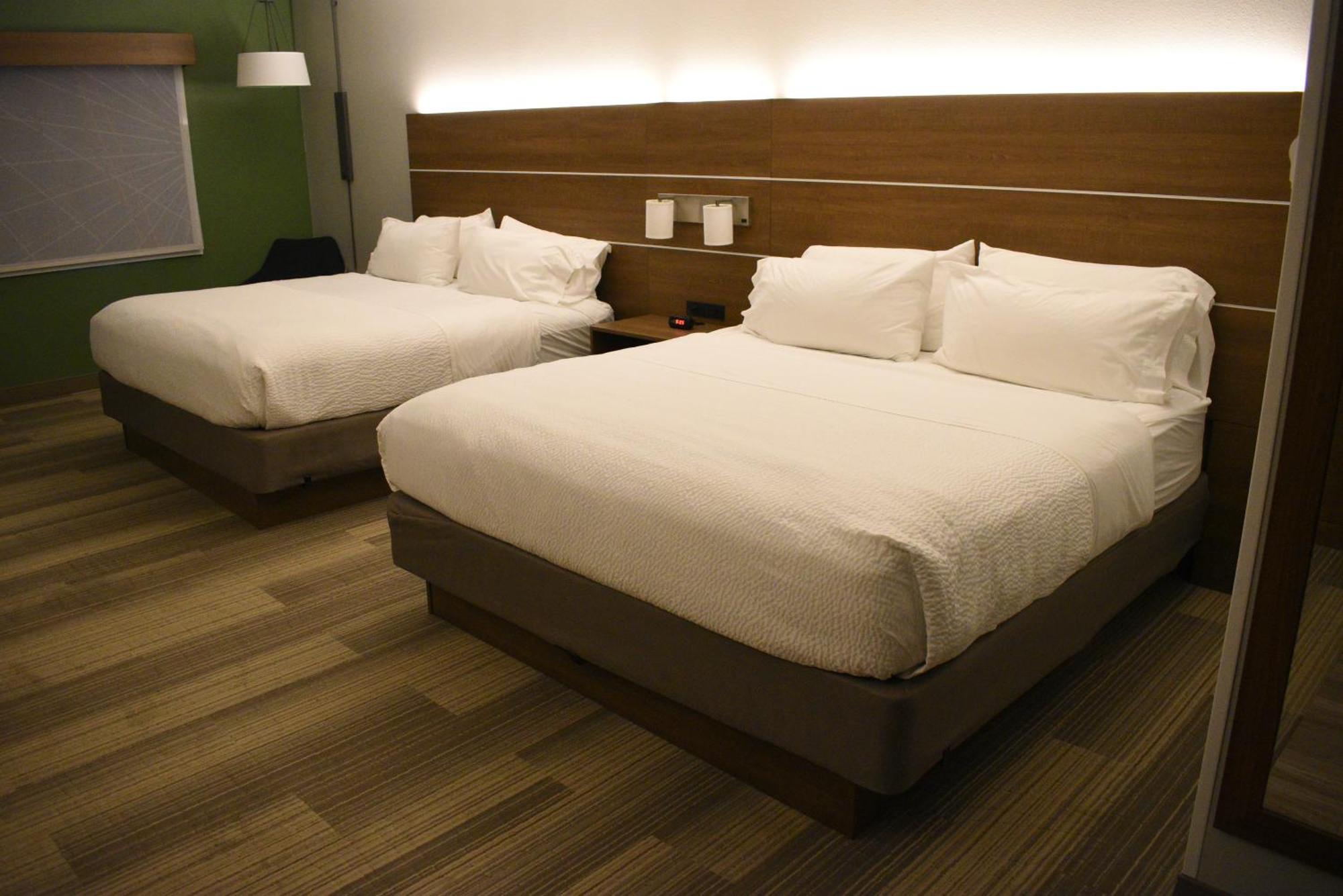 Holiday Inn Express Hotel & Suites Lincoln South By Ihg Экстерьер фото
